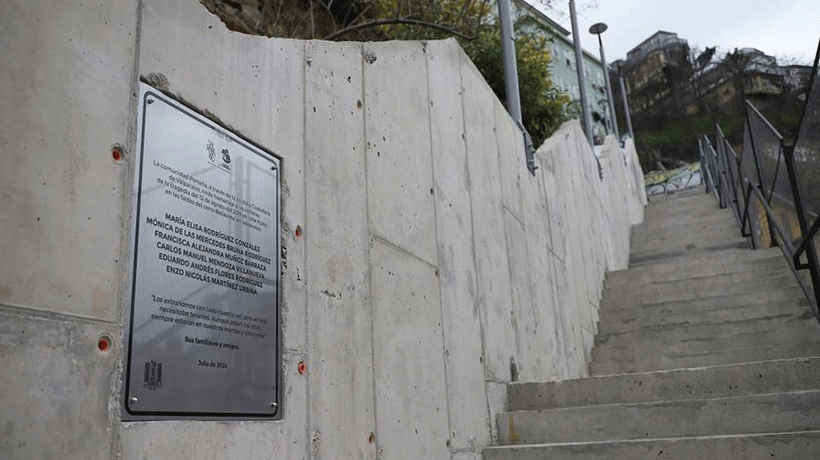 Valparaíso: reposición de escalera beneficia a más de 300 familias de cerro Bellavista