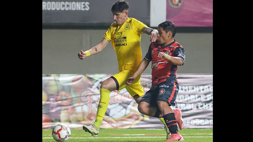 Limache liquidó a San Luis con dos tantos de su goleador Nelson Da Silva y volvió a celebrar