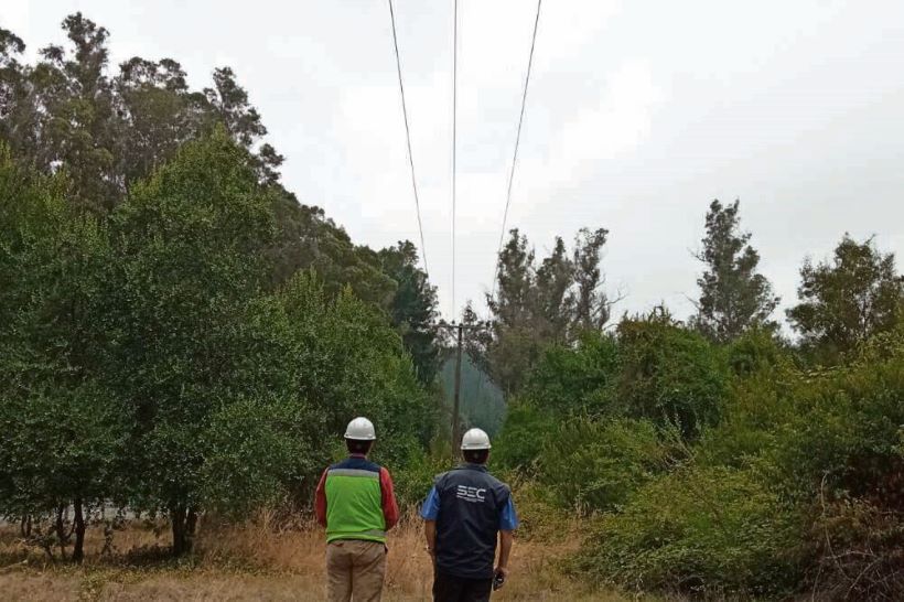 Lebu, Alto Biobío y Los Álamos siguen sin suministro eléctrico ni señal telefónica tras temporal