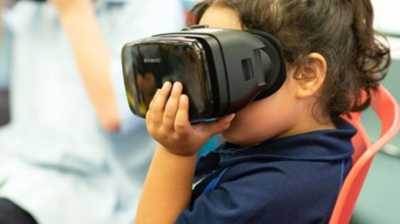Carahue: cecosf aplica realidad virtual en vacunación a menores para experiencia “menos molesta”