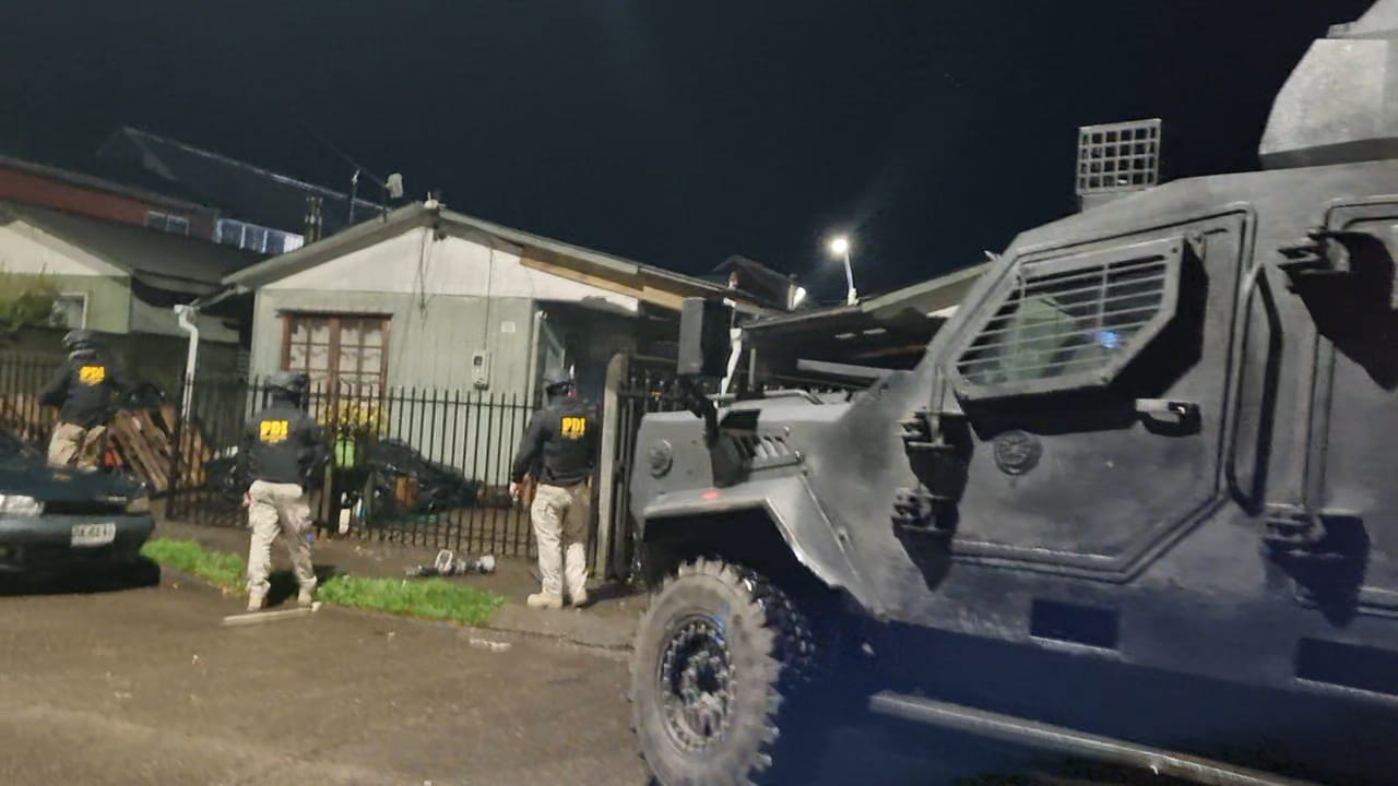 Detienen a dos hombres por microtráfico en Villarrica: fueron incautados con diversas drogas