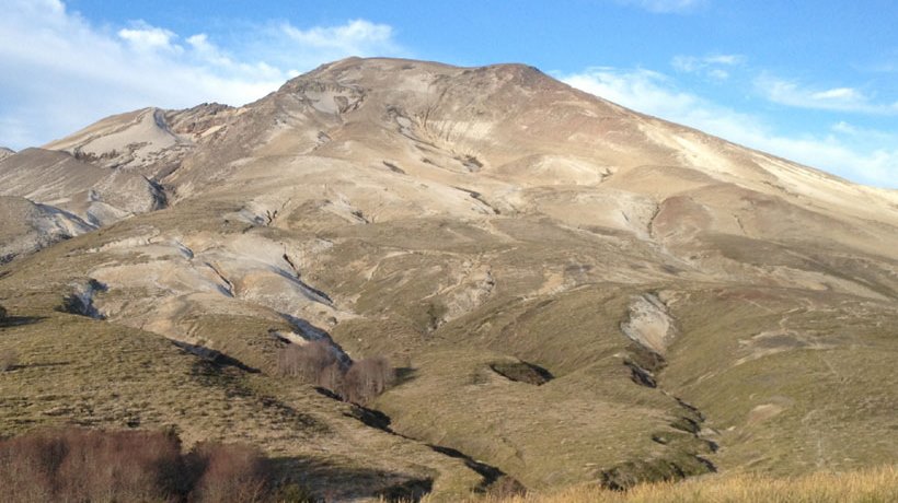 Monitorean alerta temprana preventiva en comunas de Los Ríos y Los Lagos por actividad del complejo volcánico Puyehue- Cordón Caulle