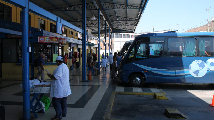Tras anuncio de cierre: acuerdan nuevo espacio provisorio para el funcionamiento del Terminal de Buses de La Ligua