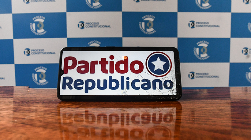 Cores republicanos supieron por la prensa que los bajaron como candidatos