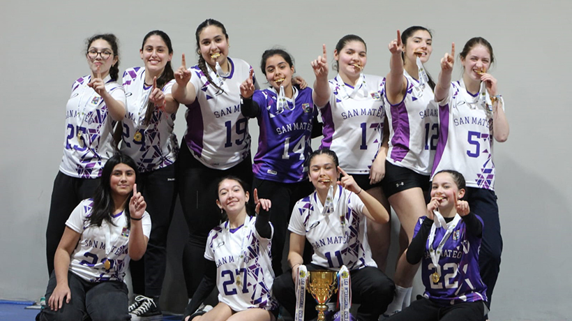 Osorno: equipo femenino de San Mateo obtuvo el primer lugar en la Liga Escolar de Voleibol