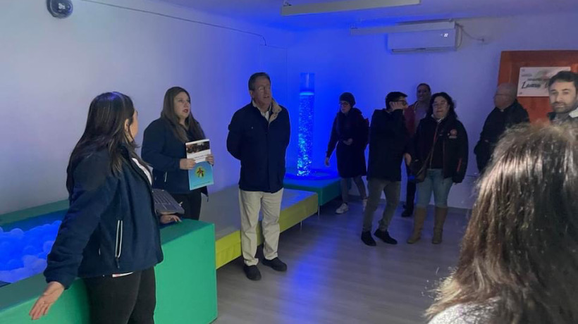 Autoridades puertomontinas visitan la Escuela Especial Laura Vicuña