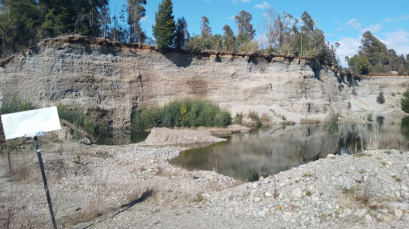 Arriesga millonaria multa: SMA formula cargo contra proyecto de extracción de áridos en Villarrica