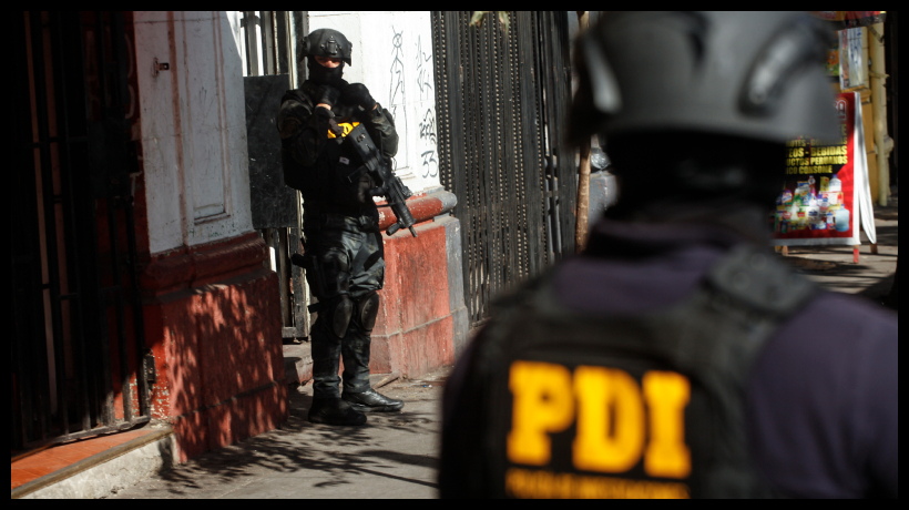 La PDI realizó allanamiento a 30 viviendas en Lo Espejo: 12 personas fueron detenidas
