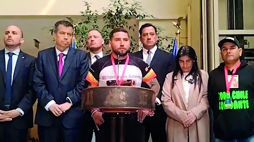 Padre de Dante llegó al Congreso tras 100 días de caminata para sensibilizar sobre la Distrofia Muscular de Duchenne