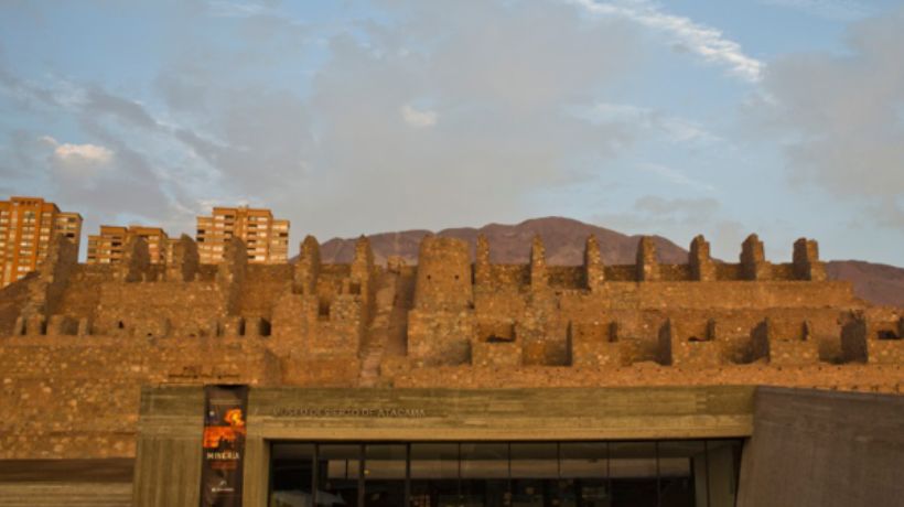 Entregan $50 millones a la Fundación Ruinas de Huanchaca de Antofagasta