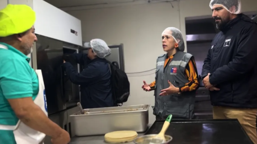 A semanas de Fiestas Patrias: fiscalizan fábrica de empanadas en San Felipe