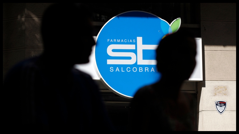 La Cámara de Comercio de Santiago rechazó la decisión de la Dirección del Trabajo sobre cerrar farmacia Salcobrand asaltada
