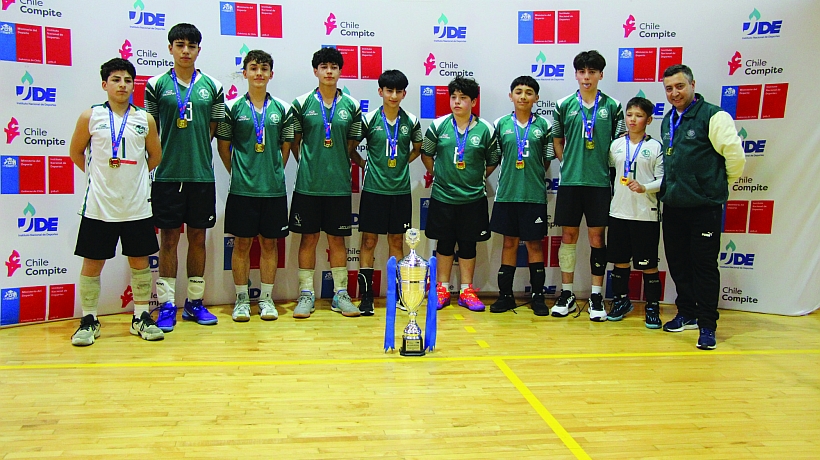 Colegio Santo Tomás de Puerto Montt clasificó a final nacional de vóleibol varones