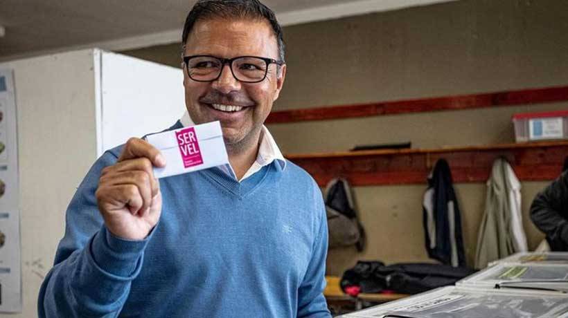 Freddy Ramírez resiste la embestida y se renueva como alcalde de Concón