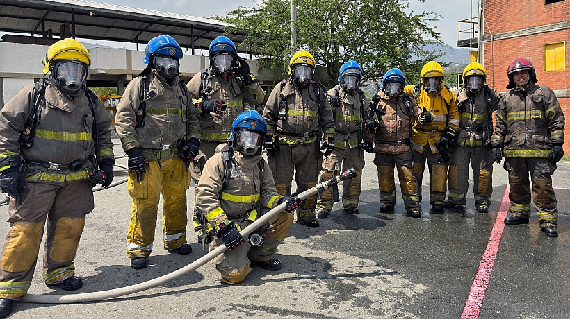 [FOTOS] Bomberos de Puerto Montt protagonizaron pasantía en Colombia