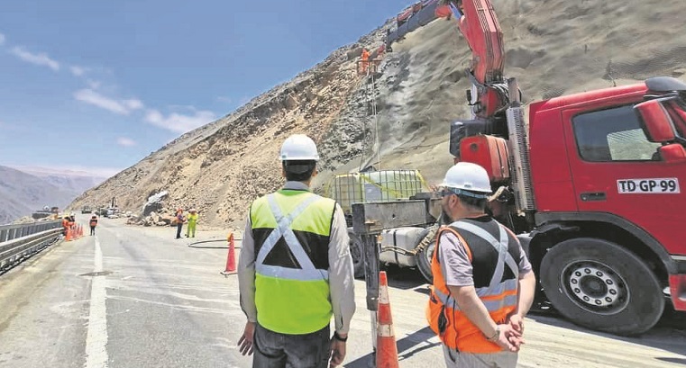 Ruta a Arica: desde las 06.00 horas podrá transitarse por sector Cuesta Chinchorro Ruta a Arica: desde las 06.00 horas podrá transitarse por sector Cuesta Chinchorro