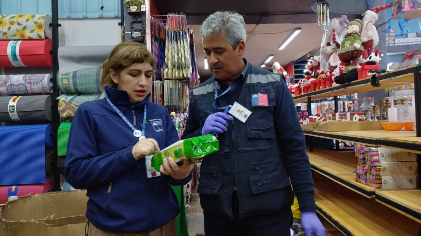 Malls chinos de Puerto Montt reflejan altos índices de incumplimiento sanitario