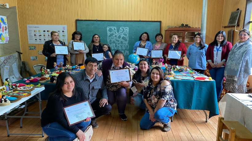 Finaliza exitosamente el curso de confección con fieltro en Dalcahue