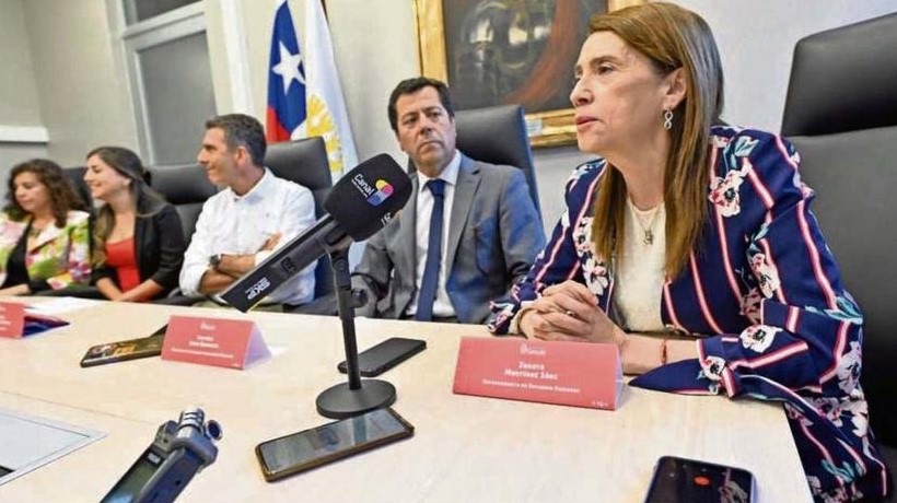 Alcalde presenta equipos directivos de Chillán con enroques en los cargos
