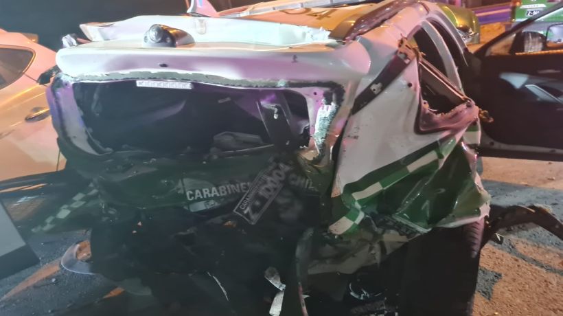 Dos carabineros y un civil graves dejó colisión de vehículos en la Ruta A-16 en Alto Hospicio