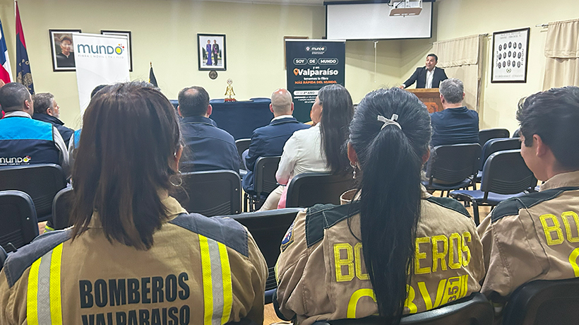 Mundo entregó 10 GB de conectividad internet a la 14ª Compañía de Bomberos en Valparaíso