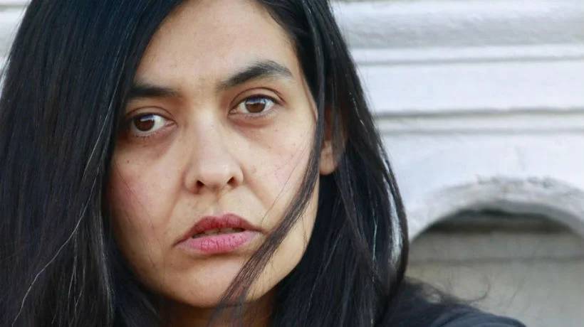 “Yo no soy tu colega”: Paola Lattus responde a Gonzalo Valenzuela tras polémica intervención en los Premios Caleuche