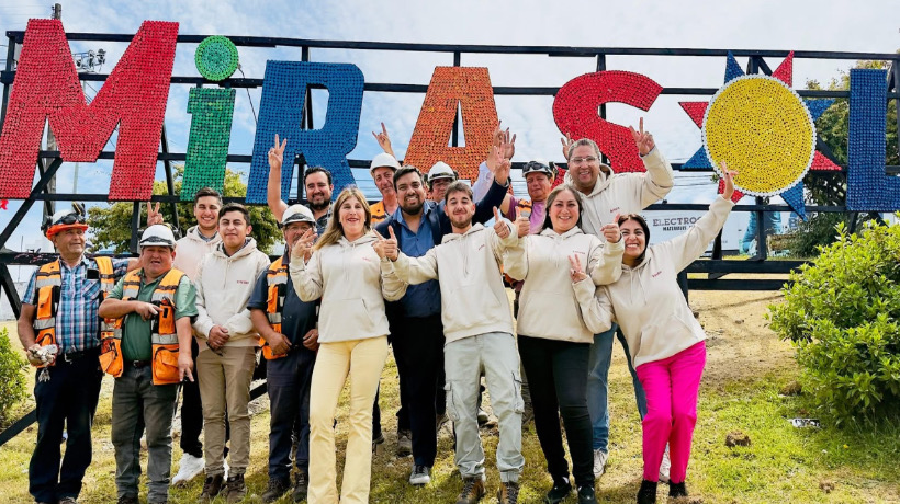 Mirasol se renueva con nuevo letrero ecocreativo para la comunidad
