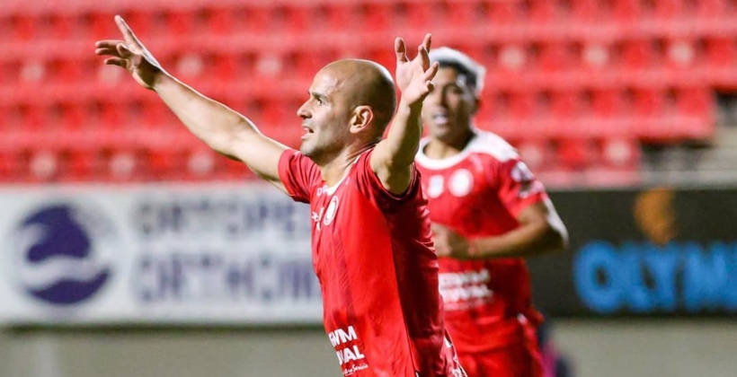 Unión la Calera inició de gran forma el campeonato goleando 4-0 a Unión Española Unión la Calera inició de gran forma el campeonato goleando 4-0 a Unión Española