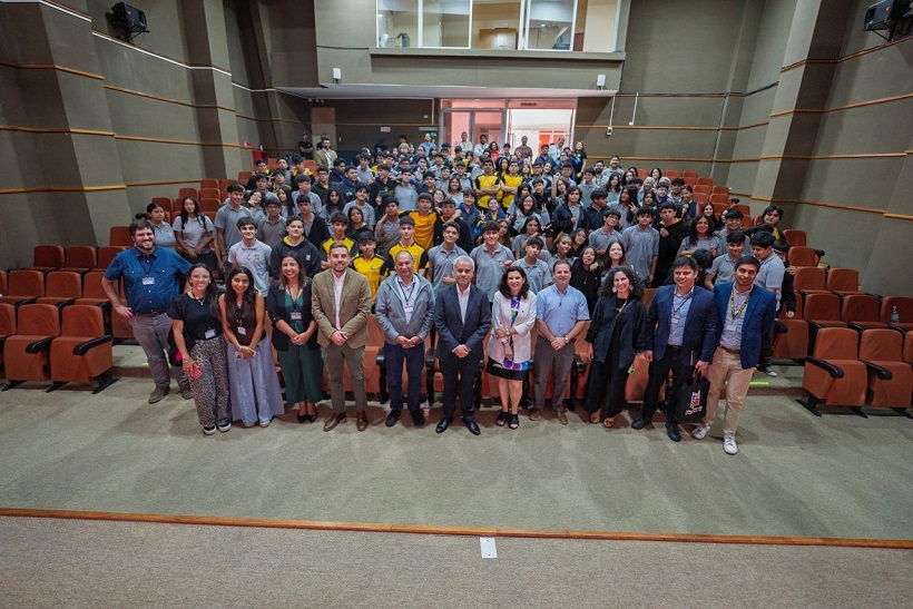 Presidente de Escondida | BHP ofreció charla a estudiantes del Colegio San Luis