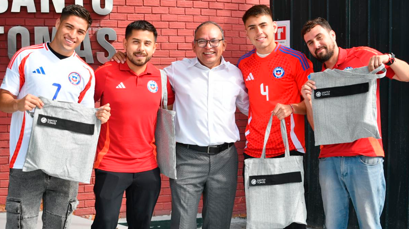 Tomasinos de Tarapacá fueron reconocidos por ser parte de la Roja Playera que logró histórica clasificación al mundial de Seychelles Tomasinos de Tarapacá fueron reconocidos por ser parte de la Roja Playera que logró histórica clasificación al mundial de Seychelles