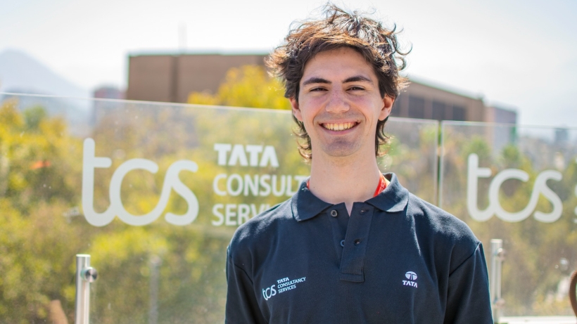 Estudiante chileno campeón mundial de programación acompañará al presidente Boric a India