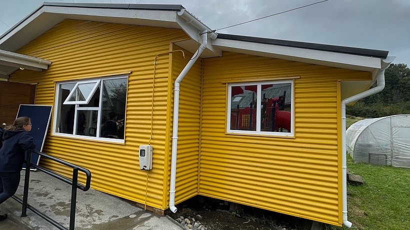 Escuela Rural Huequi de Chaitén inició su año escolar en renovada infraestructura