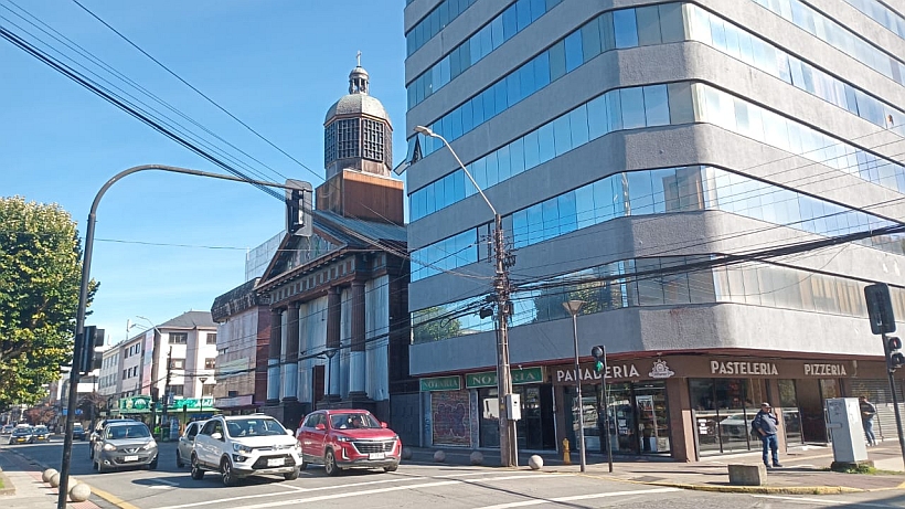 Acusan riesgos para el Edificio Plaza de Puerto Montt por instalación de fábrica de alimentos