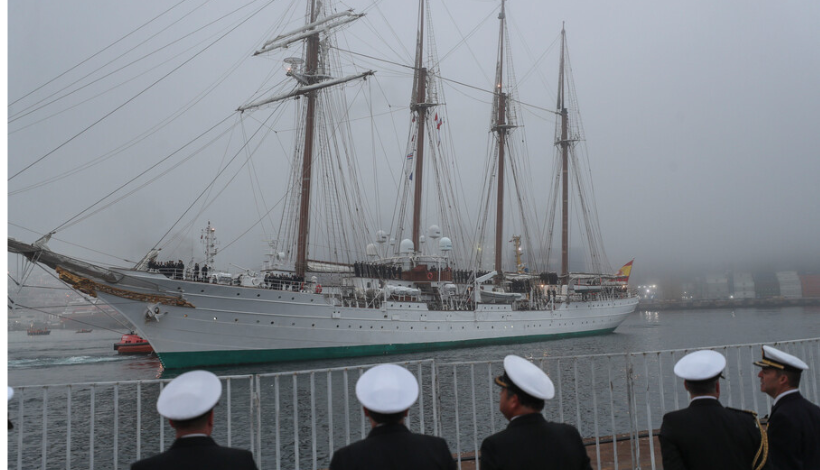 FOTOS] Princesa Leonor llega a Valparaíso a bordo del buque escuela Juan  Sebastián de Elcano