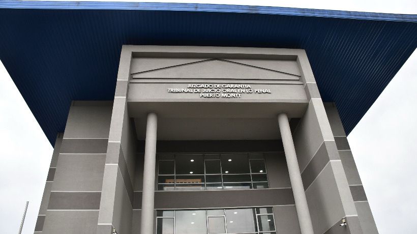 Tribunal de Puerto Montt condena a 8 años de prisión a hombre por violación de una menor de 14 años en Fresia