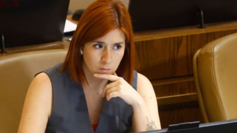Fiscalía aún no logra notificar a la diputada Catalina Pérez para su formalización en el Caso Convenios Fiscalía aún no logra notificar a la diputada Catalina Pérez para su formalización en el Caso Convenios