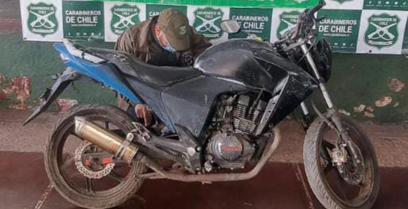 Andaba sin casco en moto robada y terminó detenido en Los Andes