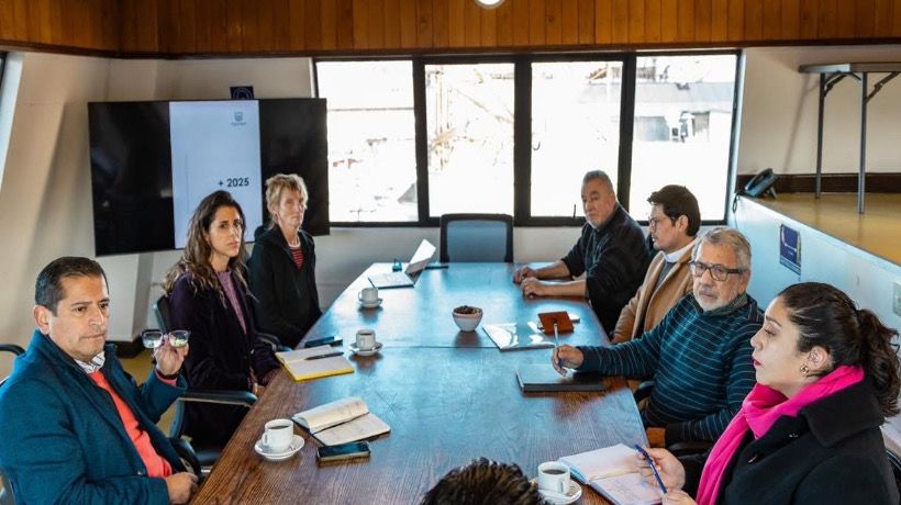 Municipio de Puerto Montt y Corporación Cultural buscan potenciar los temporales teatrales 2025
