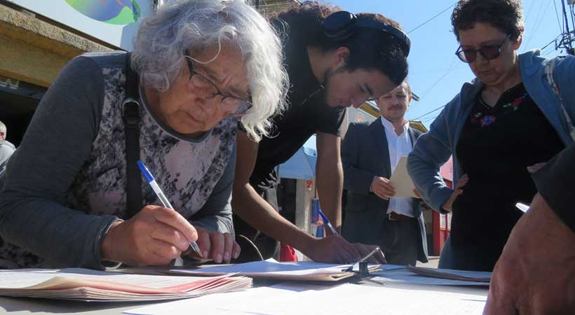 Con campaña de firmas en Viña: vecinos piden concretar la instalación de un Cosam en Gómez Carreño