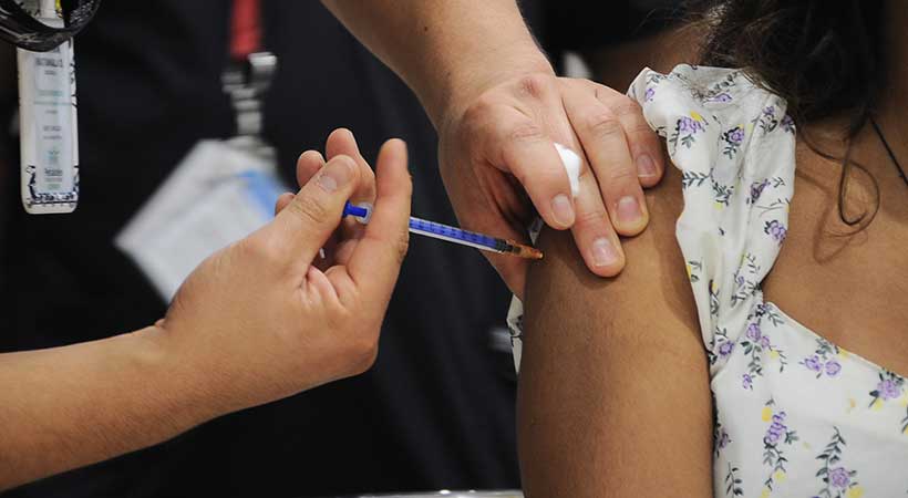 Provincia de San Antonio supera el 66% de cobertura en vacunación contra la Influenza
