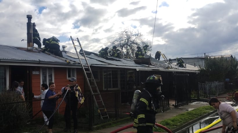 Incendio afectó a viviendas en el sector Francke en Osorno