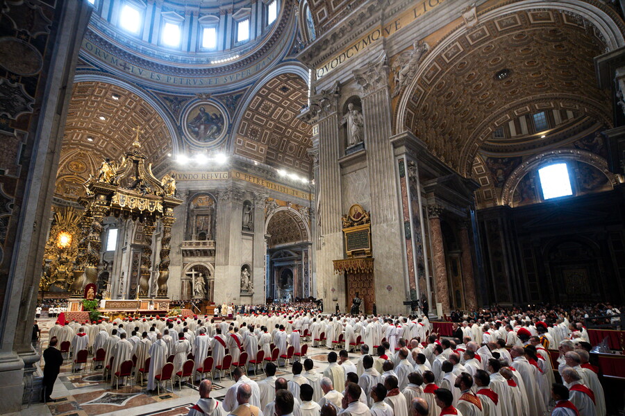 El Vaticano concluye los nueve días en memoria de Francisco y se encamina al cónclave