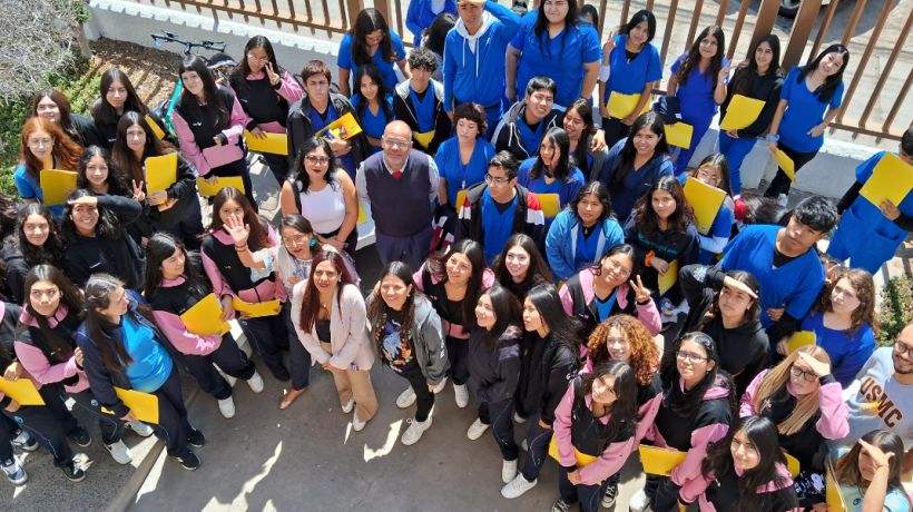 Estudiantes de Iquique participaron en diálogo ciudadano sobre proyecto del fin del CAE y financiamiento para la educación superior