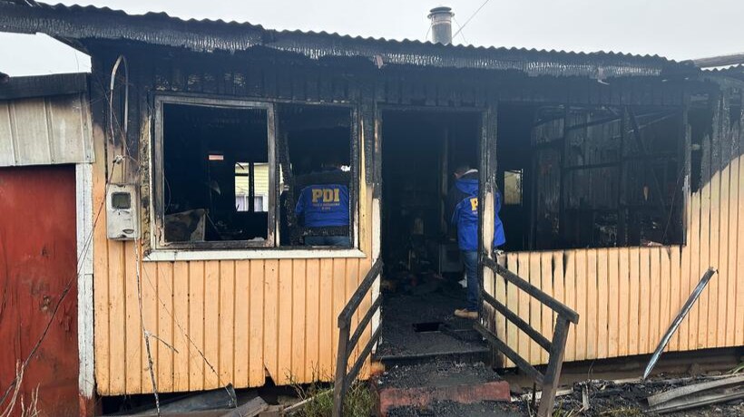 PDI investiga incendio con resultado de lesiones en Valdivia PDI investiga incendio con resultado de lesiones en Valdivia