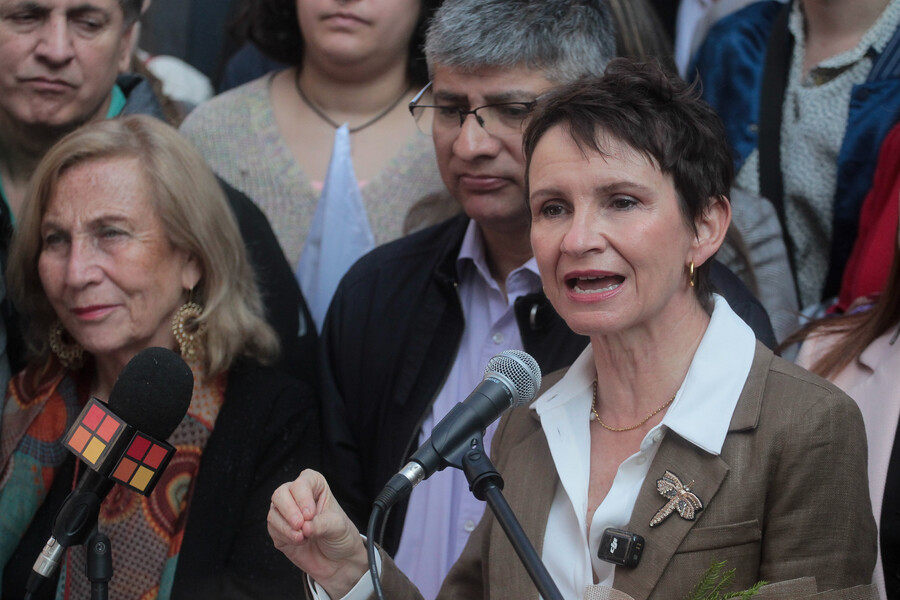 Tohá y cuestionamientos por relación con Marcel: "No la vamos a transformar en un tema de campaña"