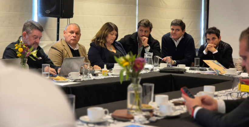 Alcaldes respaldan con fuerza la autonomía regional y exigen descentralización real