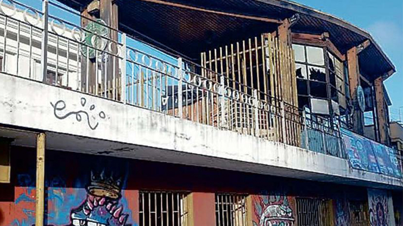 Sujeto en situación de calle dejó con lesiones graves a “ex” en plaza de Armas