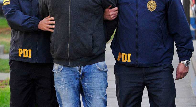 Cae exPDI condenado por abuso sexual a menor en Villa Alemana: estuvo meses prófugo gracias a ayuda