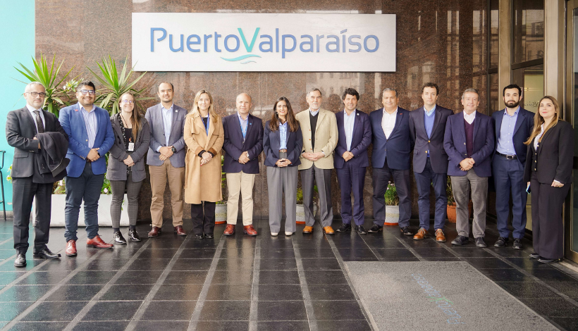 Subrei tras visita en Puerto Valparaíso: "Es clave que el puerto potencie su capacidad con el crecimiento del comercio exterior"