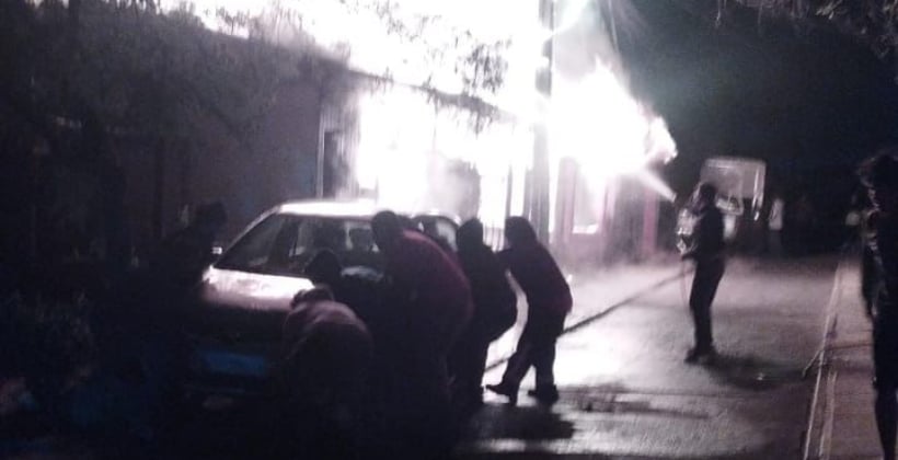 Tragedia en Cabildo: Dos personas fallecieron en incendio que destruyó dos viviendas